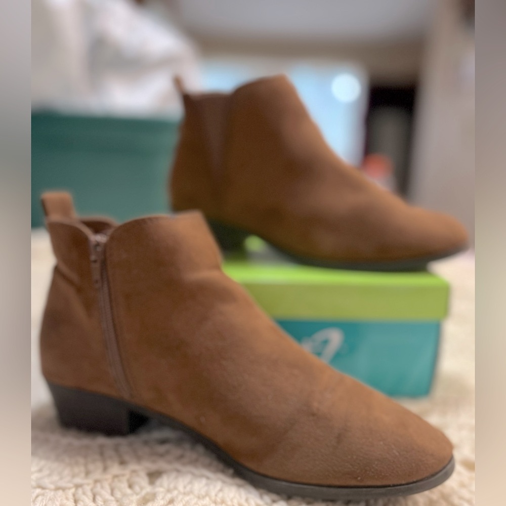 Amazon Essentials Brown Suede Mini Booties - image 3